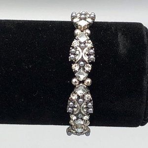 💐2/$15 NWOT Stretch Bracelet Silver/Pearl/Crystal